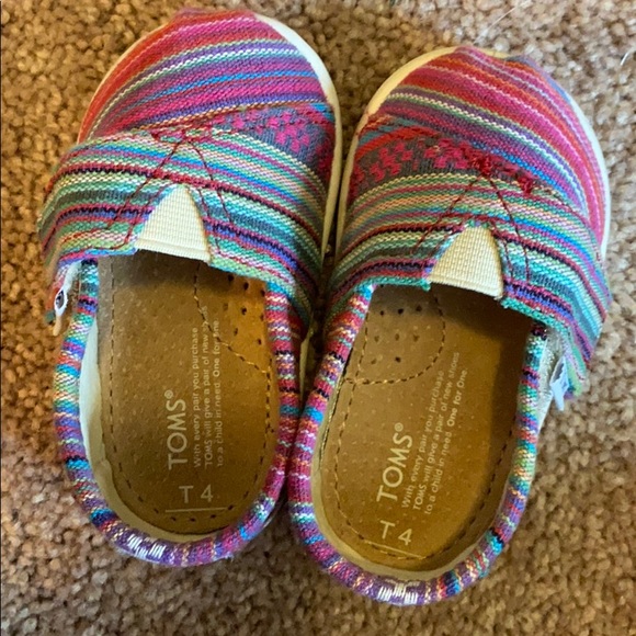 TOMS - Tiny Size 4 - Picture 7 of 8